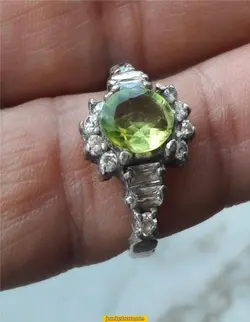 انگشتر زبرجد نقره 925 عیار 4.36 گرم کد R37