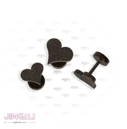 پیرسینگ گوش مدل قلب سیاه کد ew007