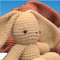عروسک خرگوش قلاب بافی - فروشگاه اینترنتی عروسک و اسباب بازی جوجمون