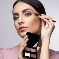 سایه‌های چشم ۴ رنگ این‌لی (Inlay)