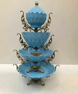 کد 5-235  ظروف پذیرایی 4 تیکه پایه برنزی