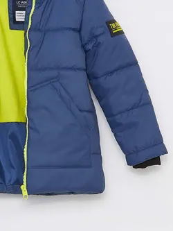 کاپشن بادی داخل خز پسرانه ال سی وایکیکی کد:W28771Z4