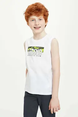 تیشرت آستین حلقه ای پسرانه سفید چاپ دار دیفاکتو