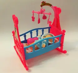 گهواره با عروسک