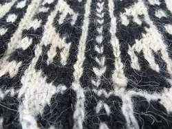 جوراب پشمی دستباف سنتی کردستان کد 218 سایز 44-45