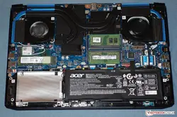 Acer Predator Helios PH315-54-760S-16512-i7-16gb-512GB-ssd-RTX-3060-6GB