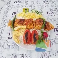 جوجه کباب 220 گرمی (بیرون بر لذیذ)