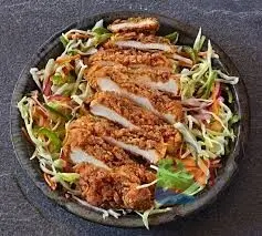 سالاد ویژه (استیک و سوخاری)
