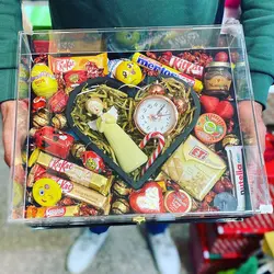 جعبه هدیه شکلات لی‌لی‌لند دو طبقه طرح عروسک فرشته در قلب