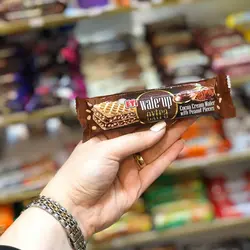 ویفر ویف آپ کرم کاکائو اتی با تکه های بادام زمینی 29 گرم