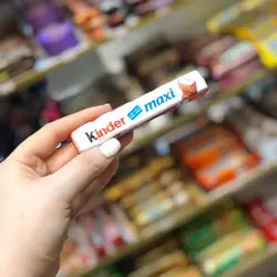شکلات کیندر ماکسی