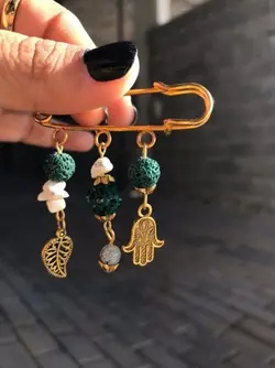 سنجاق سینه زمرد