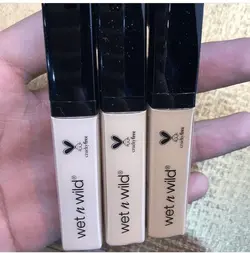 کانسیلر وت اند وایلد مدل فتوفوکوس - ماها کازمتیک