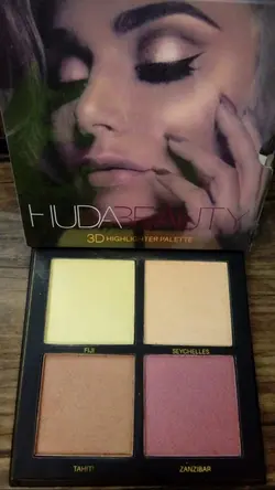 پالت هایلایتر هدا بیوتی