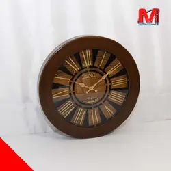 ساعت دیواری چوبی قهوه ای سوخته