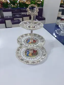 شیرینی سه طبقه طرح سه دختر سفید پورسلن