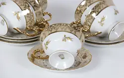 سرویس چایخوری ۱۷ پارچه دوره طلایی طرح گل پورسلن