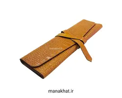 جاقلمی تاشو خوشنویسی چرم طبیعی عسلی طرح دار