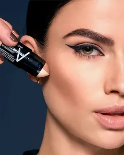 مستر کانتور و هایلایتر میبلین: 01