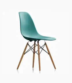 Eames plastic side chair