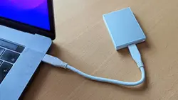 هارد اکسترنال سیگیت مدل one touch ظرفیت 4 ترابایت Silver