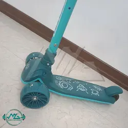 اسکوتر کودک مدل موزیکال چراغ دار - فروشگاه لوازم ورزشی ام جی اسپرت فیتنس