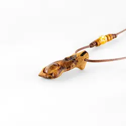 گردنبند ریشه درخت سنجد و نگین سنگ سیترین(اشاره)