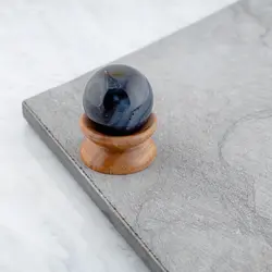 گوی سنگی 14 (عقیق سلیمانی بنفش) شن دار