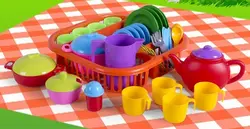 سبد آبچکان به همراه ست ظروف بچگانه