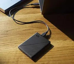 هارد اکسترنال وسترن دیجیتال مدل My Passport ظرفیت 4 ترابایت