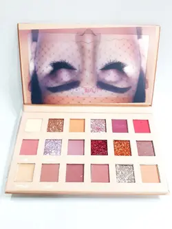 سایه 18 رنگ نود هدی بیوتی