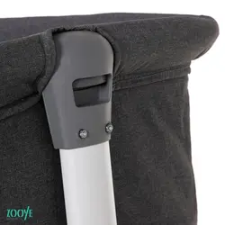 تخت کنار مادر زویه