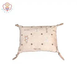 بالش تک گره‌ای طرح Bear‌&‌Kite رزبرن Rose Born