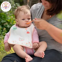 پیشبند طرح قو بیبی فن Baby Fehn