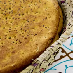 بسته نان کامل شیرمال زعفرانی با گندم خراسان (فقط شهر تهران)