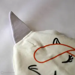 کلاه نخی اسب تک شاخ