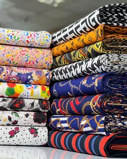 پارچه کرپ حریر طرحدار