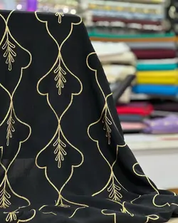 ابروبادی مشکی(سرمه‌دوزی)