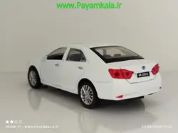 تویوتا کمری 2016 بزرگ موزیکال-چراغدار (چراغ جلو و عقب دزدگیردار) سفید