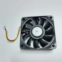 فن مربعی 60*60*15 میلیمتر 12 ولت 90 میلی آمپر شارپ XR-32S و XR-30X ویدئو پروژکتور