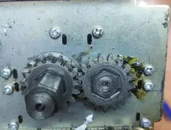 چرخ دنده کاغذ خردکن رمو C-1100