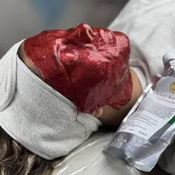 ماسک دو فاز شراب قرمز بست کلین best klin