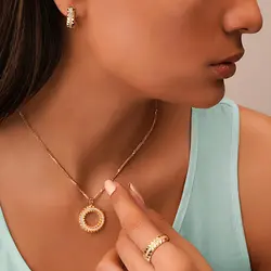 نیم ست یانا