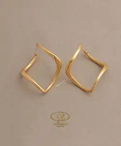 گوشواره آکوا مربع