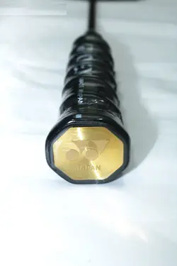 راکت بدمینتون یونکس مدل CARBONEX