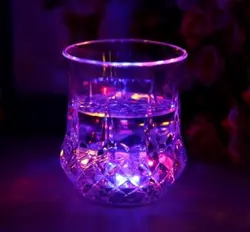 لیوان جادویی چراغدار دارای ال ای دی هفت رنگ