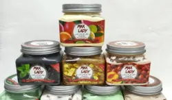 اسکراب شنی مکس‌لیدی با عصاره‌های مختلفMAX LADY