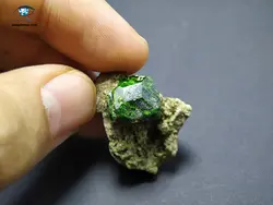 بلور گارنت سبز دمانتویید کلکسیونی 7 گرم