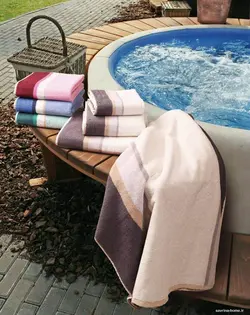 حوله دستی برق لامع مدل آتلانتیک سایز 70*40 سانتی متر