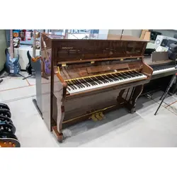 پیانو طرح آکوستیک Roland RP 102